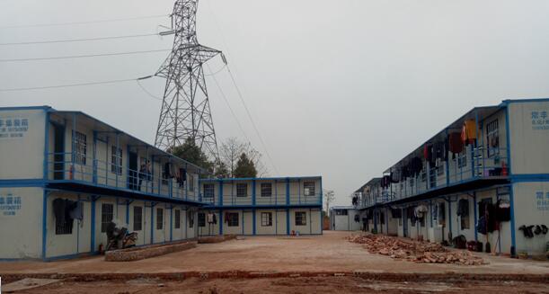 衡陽常豐集裝箱有限公司,單層集裝箱,定制集裝箱,崗亭,公寓集裝箱,活動板房,集裝箱廁所,實明通道 衡陽常豐集裝箱有限公司,單層集裝箱,定制集裝箱,崗亭,公寓集裝箱,活動板房,集裝箱廁所,實明通道